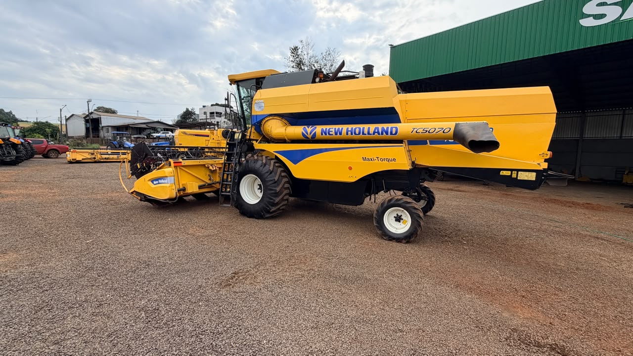 New Holland TC5070
